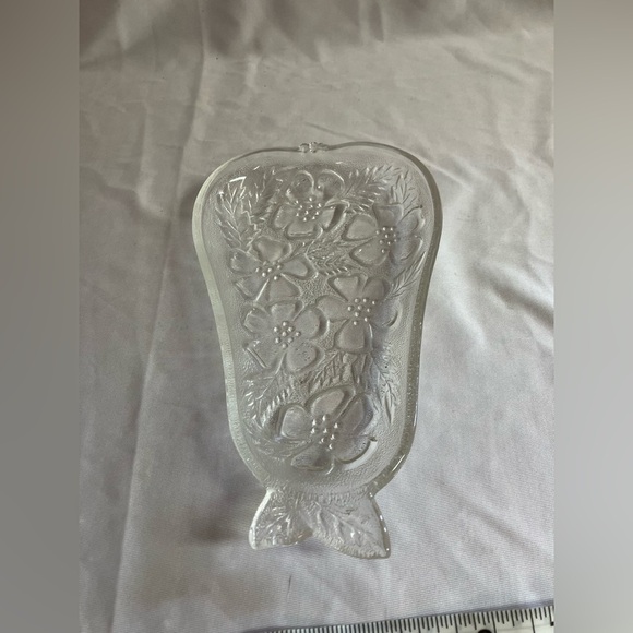 Floral Embossed Glass Pear Shaped Dish - Picture 7 of 8